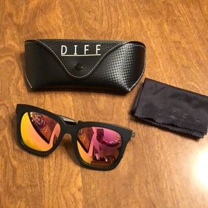 Diff Eyewear Bella sun glasses